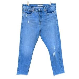 Levi’s Wedgie Big E Distressed Straight Leg Jeans Raw Hem Button Fly Size 32 GUC